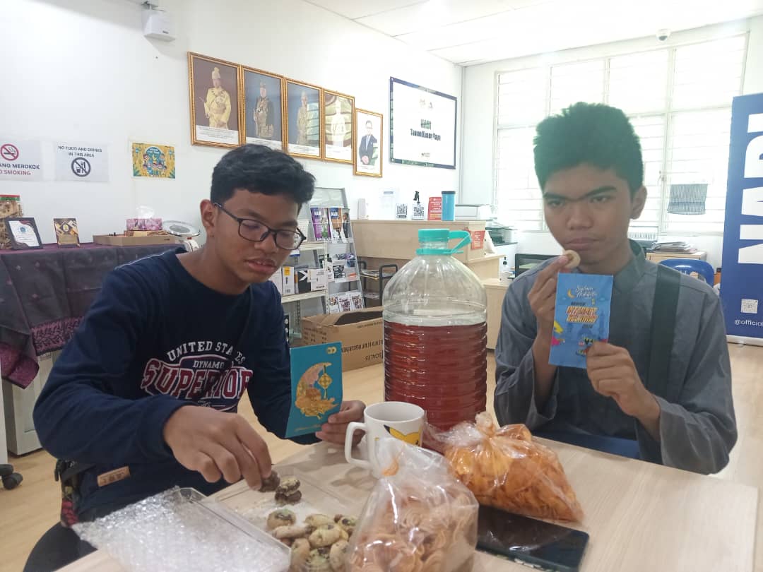 SAMBUTAN HARI RAYA AIDILFITRI BERSAMA KOMUNITI DAN ANAK-ANAK ASNAF DI NADI TAMAN KUANG RAYA